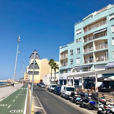 Gatu Premium Isabel Terraza,parking,1ºlinea Playa,wifi,vista Al Mar , Preferente Mayores De 25 Anos Y Familias Apartment